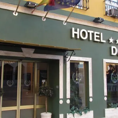 Hotel Don Paco Hotels near Picasso Gardens