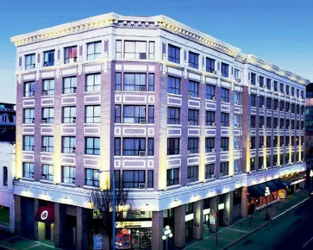 Best Western Plus Carlton Plaza Hotel Hotels in Victoria