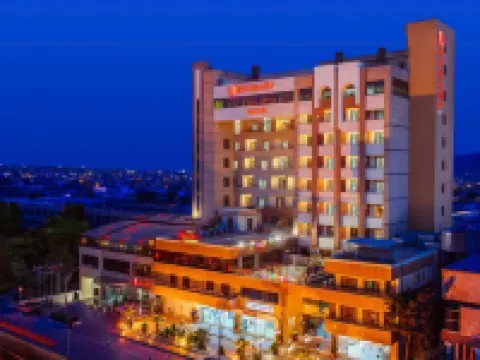 فندق رمادا Hotels near Haji Jalali Asingar Masjid مزگەوتی حاجی جەلالی ئاسنگەر