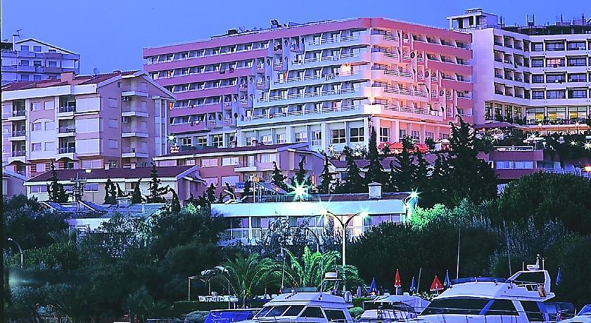 Marina Hotel & Suites Kusadasi