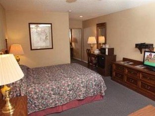 Americas Best Value Inn & Suites Lancaster