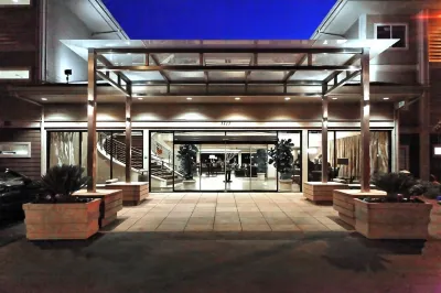 Best Western Plus Bayside Hotel Hotel in zona Temescal Regional Recreation Area