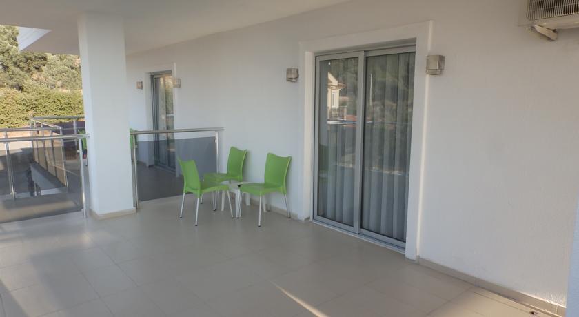 Sunshine Holiday Resort