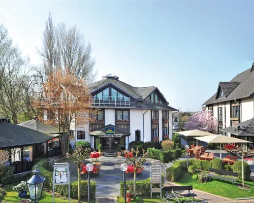 Dormero Hotel Düsseldorf Hotels near Benrath
