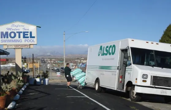野生動物園汽車旅館 - 約書亞樹