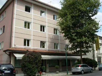 Hotel Vienna Hotels in Венеція