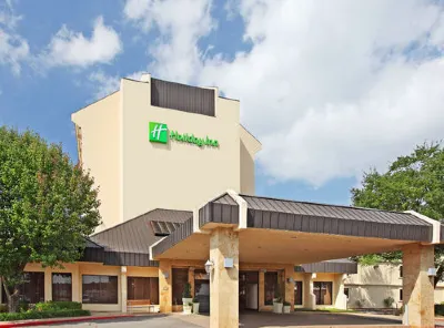Comfort Suites Tyler South Hotels near DSW Designer Shoe Warehouse