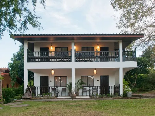 하우스 오브 러브 @ 파이