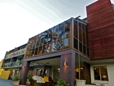 Park Ridge Retreat Hotel dekat Gerringong Railway Station
