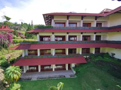 Queen Garden Hotel Managed by Salak Hospitality Hôtels à : 