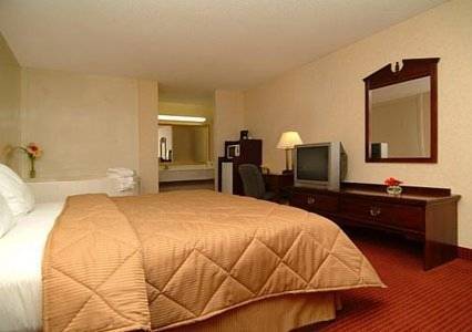 Quality Inn & Suites Clarksville