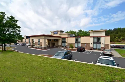 Best Western Plus Yadkin Valley Inn  Suites Hotels in Elkin