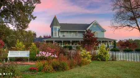 Blue Mountain Mist Country Inn