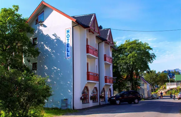 羅弗敦快捷酒店