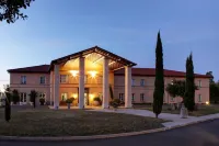 Best Western Plus le Canard Sur le Toit Hotel di L'Isle-Jourdain