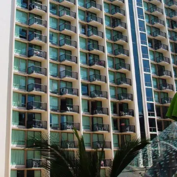 Imperial Hawaii Resort