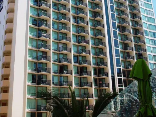 Imperial Hawaii Resort