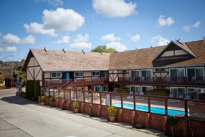 King Frederik Inn Các khách sạn ở Solvang