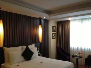 Ambassador Hanoi Hotel & Travel
