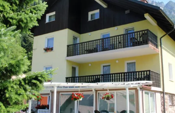 特里格拉夫公寓