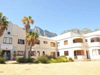 Beach Views -Camps Bay Village