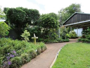 Jacaranda Guest House