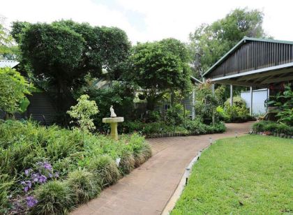 Jacaranda Guest House