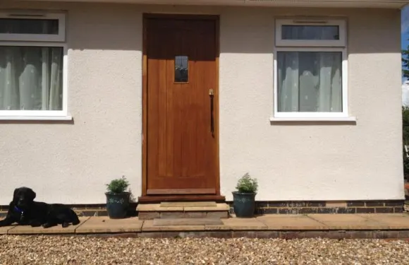 樹梨花小屋馬廄住宿加早餐旅館