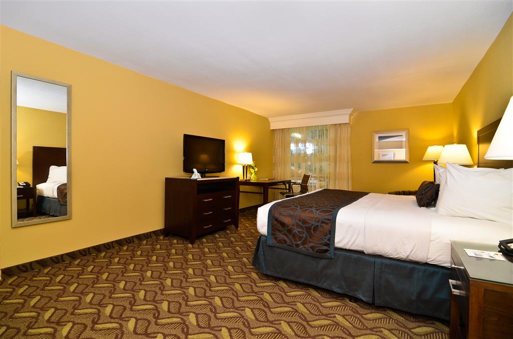 Clarion Inn & Suites