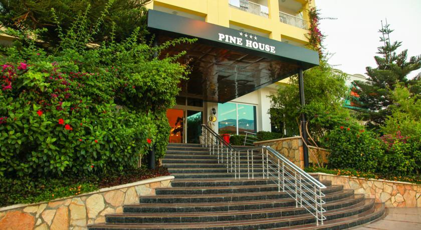 Pine House Hotel