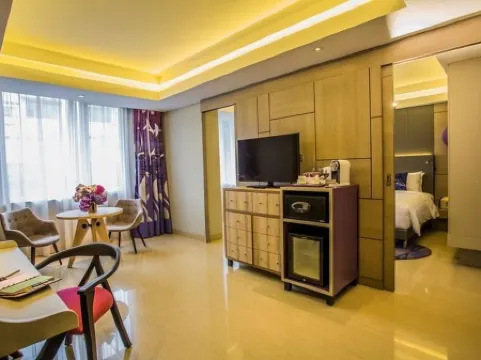 Mercure Jakarta Sabang Отели рядом с достопримечательностью «Balai Kota DKI Jakarta»