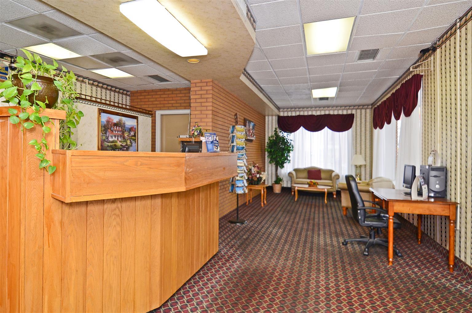 Days Inn by Wyndham Breezewood