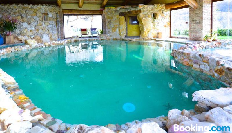 Luxury villa Colle dell'Asinello ,proprietari , Price all inclusive Pool  Heating 30 C & area SPA h 24, near ORVIETO - Valutazioni di hotel 4 stelle  a Provincia di Terni