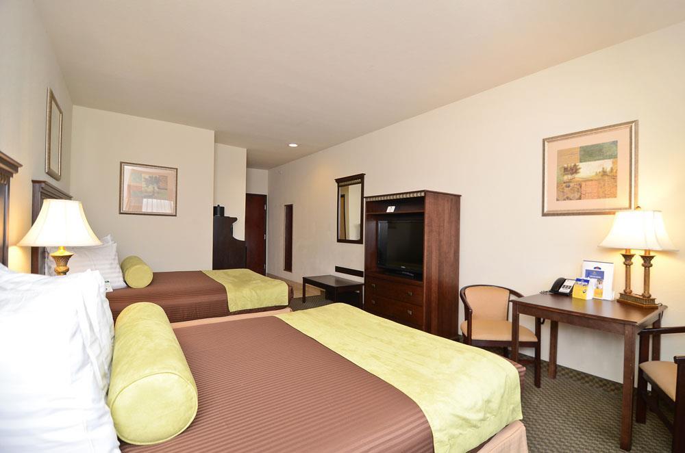 Best Western La Grange Inn & Suites