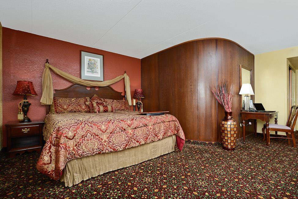 Best Western Luxbury Inn Fort Wayne