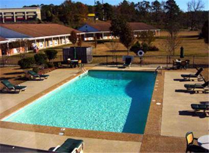 Red Roof Inn Meridian