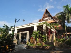 Bukit Daun Hotel and Resort Kediri