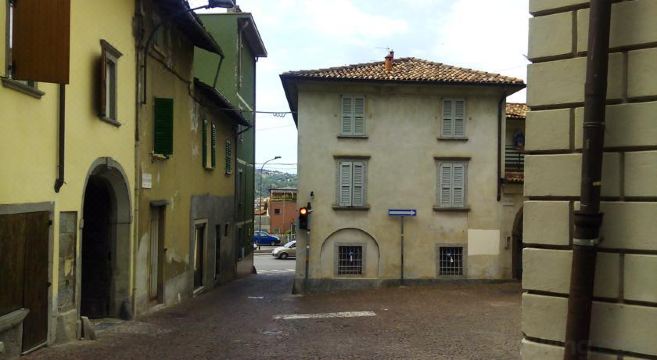 La Piazza B&B - Housity