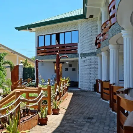 Harmony Hotel