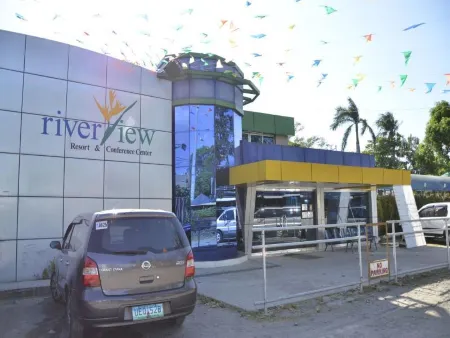 Riverview Resort and Conference Center Отели в г. Каламба