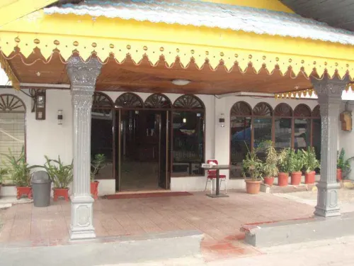 OYO 1298 D'lira Syariah Hotel Hotel a Simpang Empat