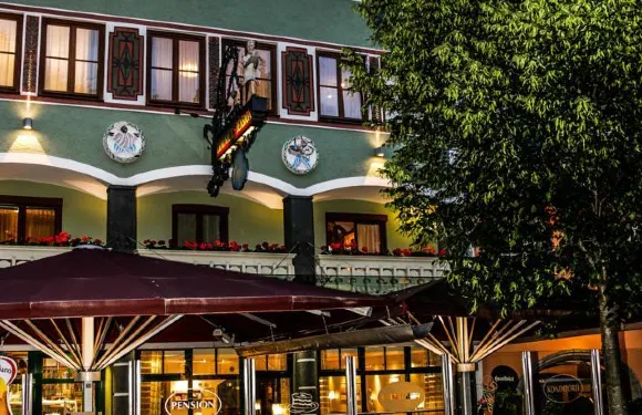 麥爾咖啡店旅館