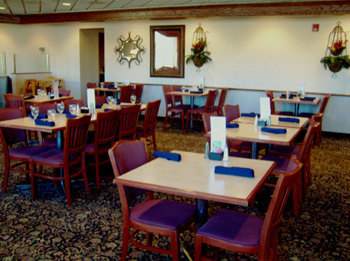 Norwood Inn & Suites Mankato