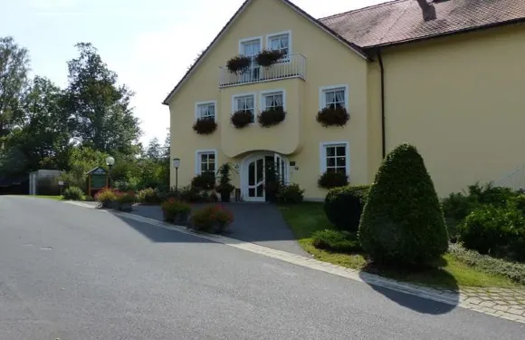 頌能布里克高爾夫公寓