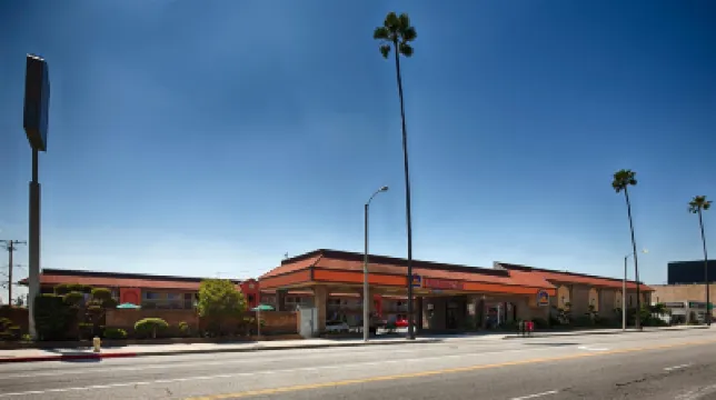 Best Western Pasadena Inn パサデナ・コンベンションセンター周辺のホテル
