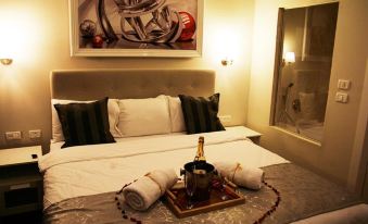 Hotel Lenis - Housity