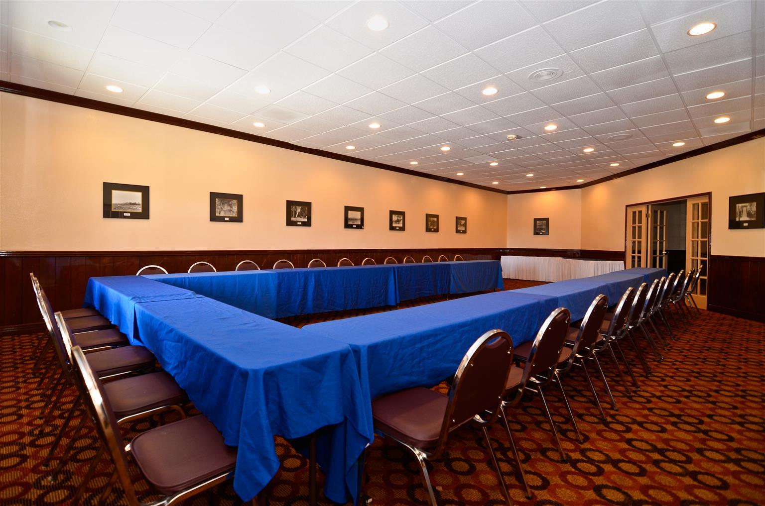Clarion Inn & Suites