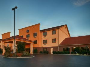 Best Western Plus Strawberry Inn  Suites