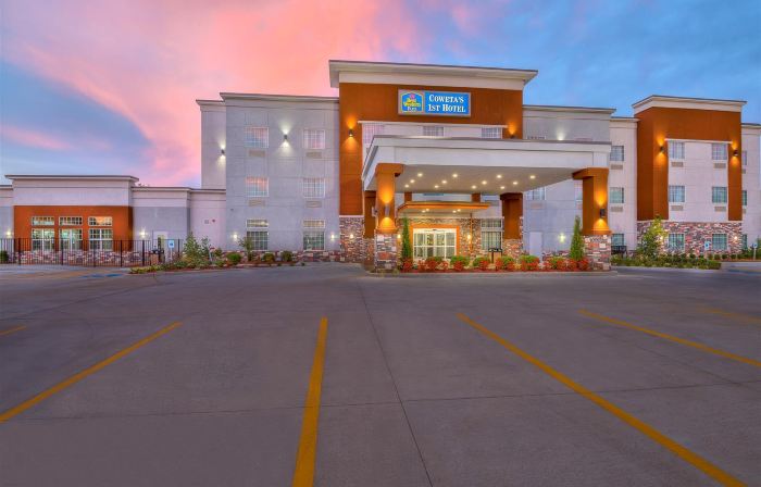 Best Western Plus Cowetas 1st Hotel