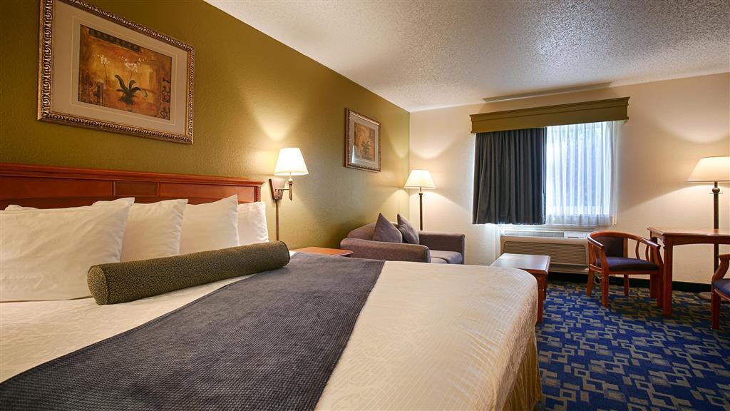 Best Western Antelope Inn & Suites